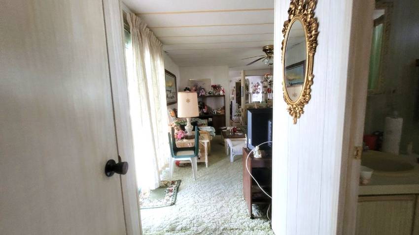 47 Rainbow Lane East a Dundee, FL Mobile or Manufactured Home for Sale
